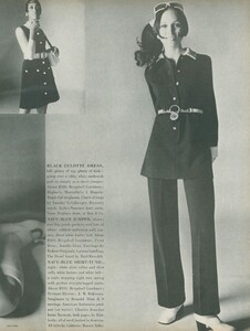 Stern_US_Vogue_January_15th_1969_16.thumb.jpg.36b218602b46c23348f1fd5c2be43a54.jpg