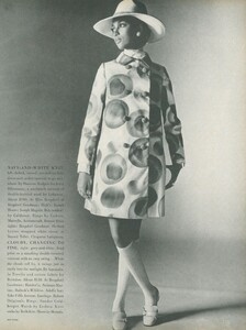 Stern_US_Vogue_January_15th_1969_18.thumb.jpg.44fea06c3b0c475016d7a1bc6d7cb0b9.jpg