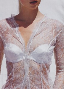 Summer_Weber_US_Vogue_June_1996_06.thumb.jpg.929e23cbc58a70636787708b1e346fbe.jpg