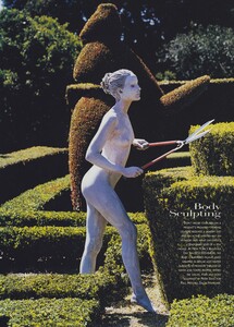 Thigh_Ritts_US_Vogue_June_1996_03.thumb.jpg.c733a951c98e789ac566c61d2a011a05.jpg