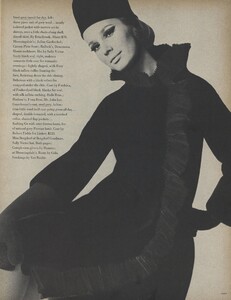This_Horst_US_Vogue_October_15th_1965_06.thumb.jpg.70fbb600fbaa4195d76991b2cb87e5bb.jpg