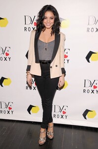 VHeventcandid0855.jpg