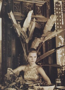 Vietnam_Weber_US_Vogue_June_1996_19.thumb.jpg.9bcea9413c203a6c7f9726902ebf43e2.jpg