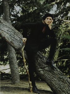 Woods_Maser_US_Vogue_November_1992_04.thumb.jpg.853f1da0f058e051c4688e304c38c6fe.jpg