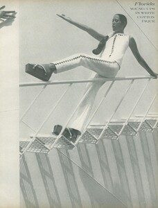 Young_Parkinson_US_Vogue_January_15th_1969_20.thumb.jpg.46f3df1a42bdbc5c66ff3be758522f98.jpg