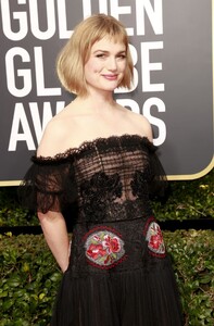 alison-sudol-golden-globe-awards-2018-1.jpg