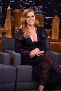 amy-adams-at-tonight-show-starring-jimmy-fallon-in-new-york-06-28-2018-1_thumbnail-535x800.jpg