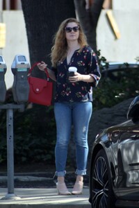 amy-adams-out-and-about-in-west-hollywood-02-02-2018-1.jpg
