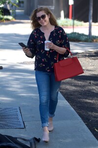 amy-adams-out-and-about-in-west-hollywood-02-02-2018-7.jpg
