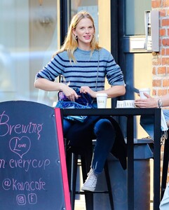 anne-vyalitsyna-out-for-coffee-at-the-kava-in-new-york-10-23-2020-3.jpg