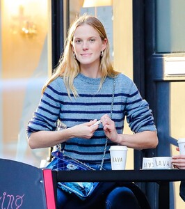 anne-vyalitsyna-out-for-coffee-at-the-kava-in-new-york-10-23-2020-5.jpg