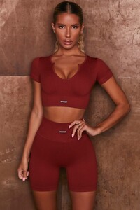 bt0036_bt0041_3_in-charge-game-on-burgundy-ribbed-short-sleeve-top-high-waist-shorts_3.jpg