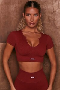 bt0036_bt0041_4_in-charge-game-on-burgundy-ribbed-short-sleeve-top-high-waist-shorts_3.jpg