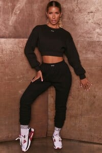 bt0037_bt0038_2_slow-it-down-black-ribbed-crop-top-full-length-joggers-baggy-oversized-loose-fit-sports-gym-wear-athleisure-two-piece-set.jpg