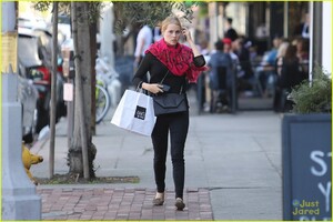 claire-holt-reveals-her-favorite-originals-prop-08.jpg