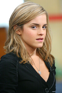 emma-watson-my-collection-x209-21.jpg