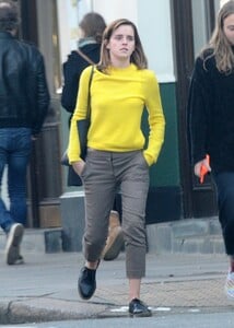 emma-watson-out-for-lunch-in-london-04-26-2019-1.jpg