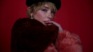 haley-bennett-flaunt-film-1052017-1.jpg