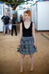 hayley-williams-67-1.jpg