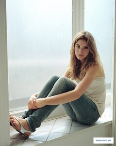 imogen_poots_7ip12_Jkw86OW.jpg