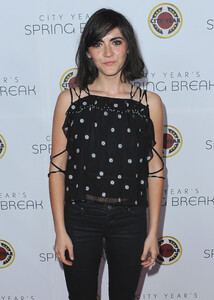 isabelle-fuhrman-city-year-los-angeles-spring-break-destination-education-in-los-angeles-572016-6.jpg