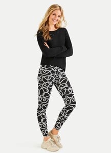 juvia-leggings-110-front-5de677b41f89f-sm.jpg