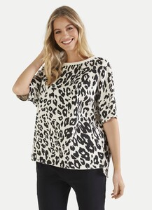 juvia-sweat-cape-120-front-5fad235ccb583-sm.jpg