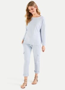 juvia-sweatshirt-812-detail-1-5ccad70f9aa7f-sm.jpg