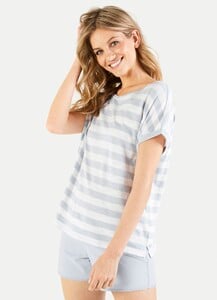 juvia-t-shirt-100-21-front-5ccad64bb61ee-sm.jpg