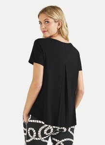 juvia-t-shirt-110-front-5d19c90d0183f-sm.jpg