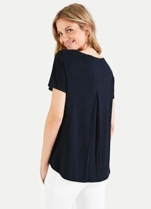 juvia-t-shirt-880-front-5ccad6223af93-sm.jpg