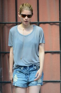 kate_mara_01.jpg