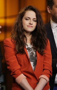 kristen-stewart-on-the-tonight-show-with-jay-leno-4th-may-2012-93931.jpg