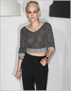 kristen-stewart-silver-end-sep-01.jpg