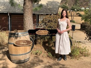 mackenzie-foy-11-24-2020-10.jpg