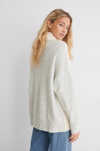 mango_taldorac_sweater_1587-001734-0140_02b.jpg