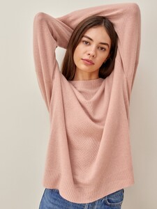 oversized-cashmere-crew-blush-3.jpg