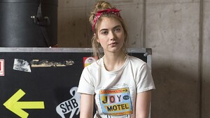 roadies-imogen-poots-on-discovering-what-really-goes-on-at-a_9zzd.jpg
