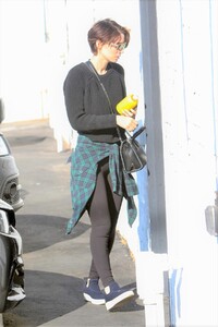 rooney-mara-arrives-at-a-gym-in-west-hollywood-09-26-2017-7.jpg
