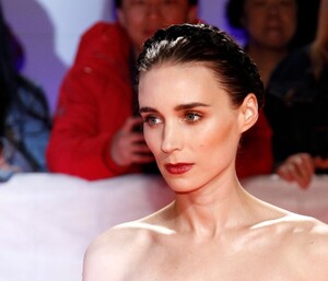 rooney-mara-at-the-joker-premiere-at-toronto-international-film-festival-09-09-2019-1.jpg