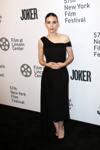 rooney-mara-joker-premiere-at-nyff-2.jpg