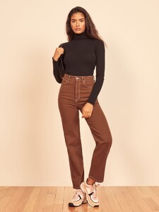 slim-cashmere-turtleneck-black-2.jpg