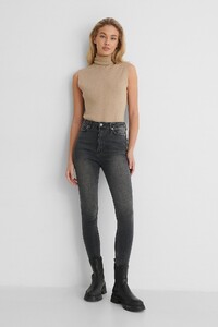 trendyol_high_waist_skinny_jeans_1494-003597-2142_01.jpg