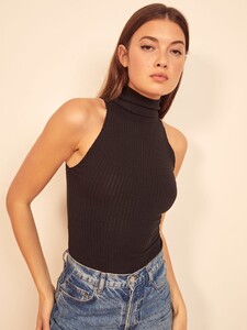 trish-top-black-1.jpg