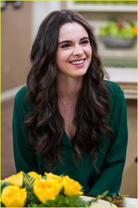 vanessa-marano-home-family-appearance-beauty-laura-02.jpg