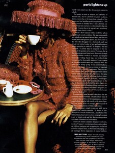 von_Unwerth_US_Vogue_October_1991_06.thumb.jpg.c565be4bf2cee959dc907109db2f4464.jpg