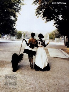 von_Unwerth_US_Vogue_October_1991_16.thumb.jpg.134f848aac94d20d63d81b0b49eecedd.jpg