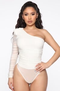 01-17-20_Studio_2_RM_LE_14-38-55_39__MT2763_White_P__37_NT_5eb6535d-bb90-49f0-879d-cf4c18e12919_1414x2121.jpg