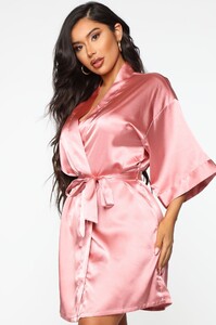 02-07-20_Studio_2_BR_LE_15-00-48_48__20136_Rose_P_59892_EH_1414x2121.jpg