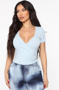 02-20-20_Studio_2_BR_CP_11-14-31_33__TY8150_Blue_P_69828_JK_1414x2121.jpg